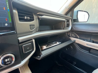 2022 Ford Expedition Max XLT