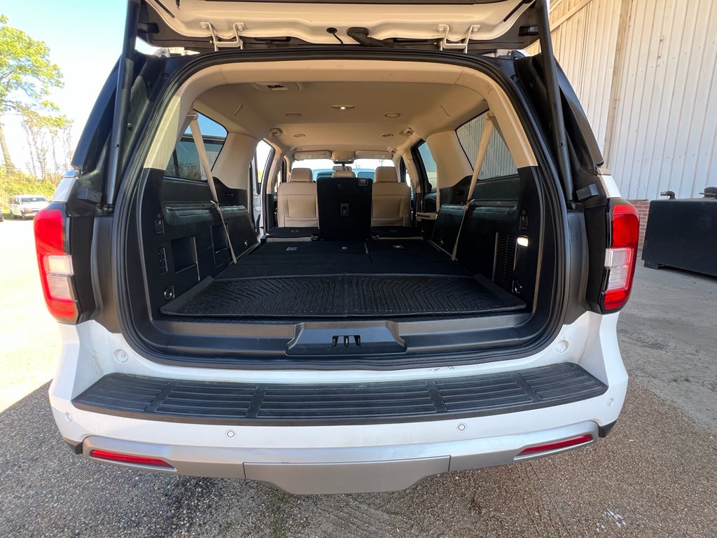 2022 Ford Expedition Max XLT