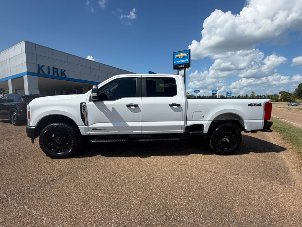 2024 Ford Super Duty F-350 SRW XL