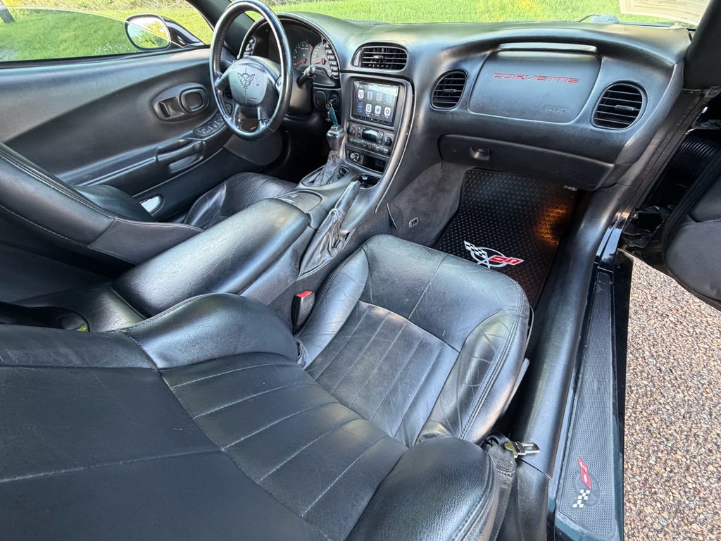 2000 Chevrolet Corvette Base