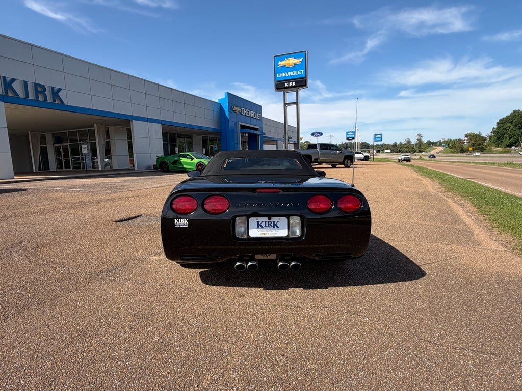 2000 Chevrolet Corvette Base