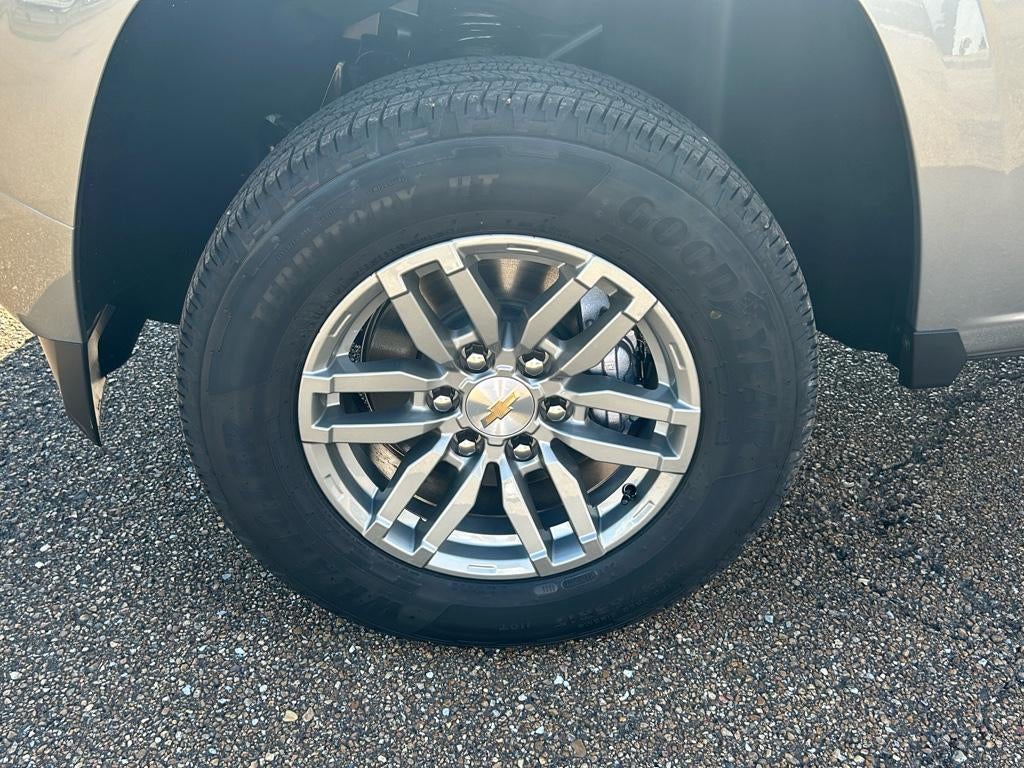 2025 Chevrolet Colorado WT/LT