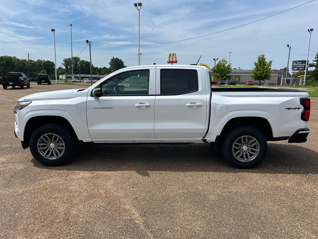 2025 Chevrolet Colorado WT/LT