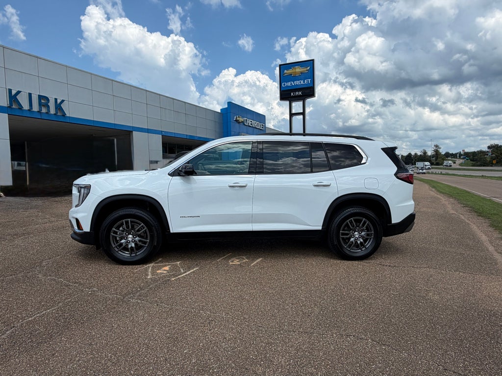2025 GMC Acadia Elevation