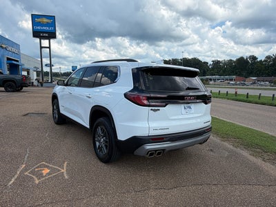 2025 GMC Acadia Elevation