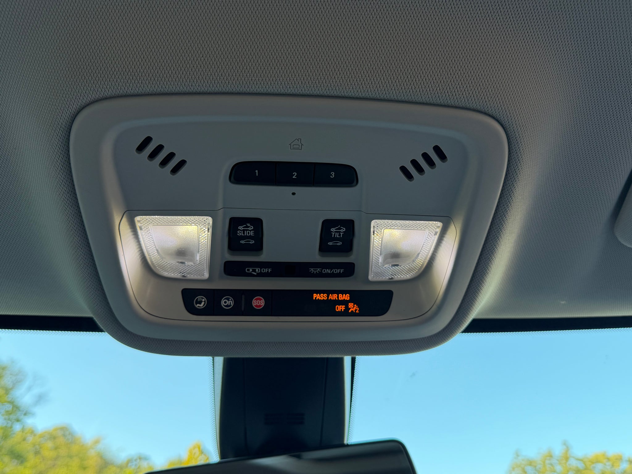 2021 Chevrolet Traverse Premier