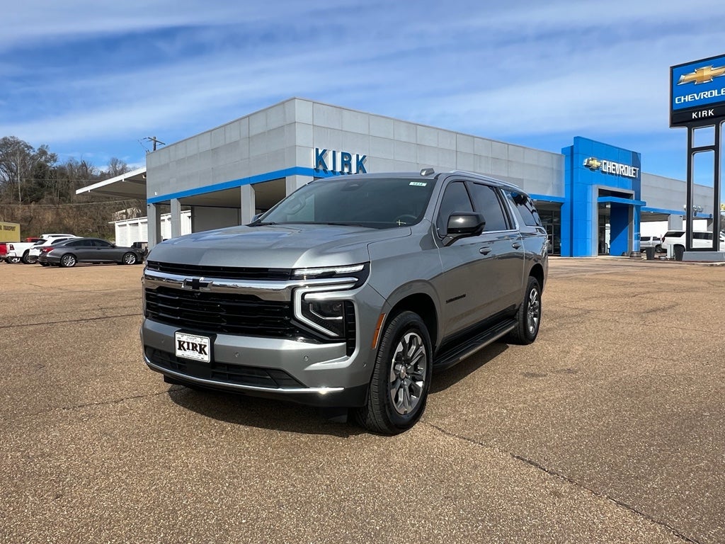 2025 Chevrolet Suburban LS