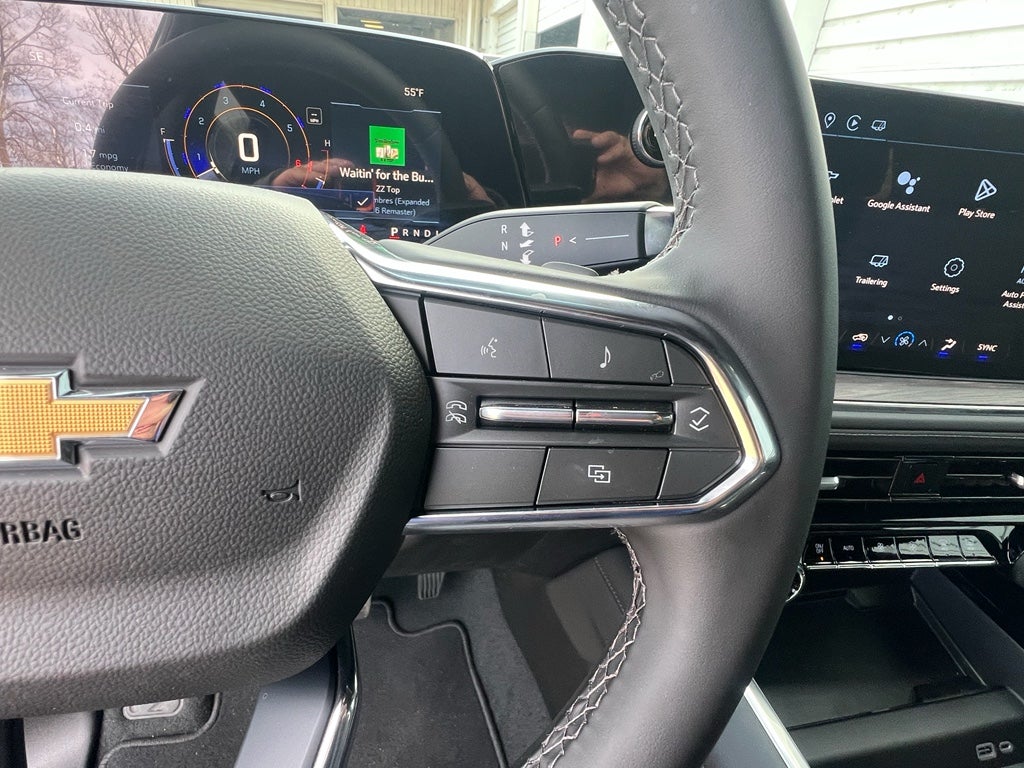 2025 Chevrolet Suburban LS