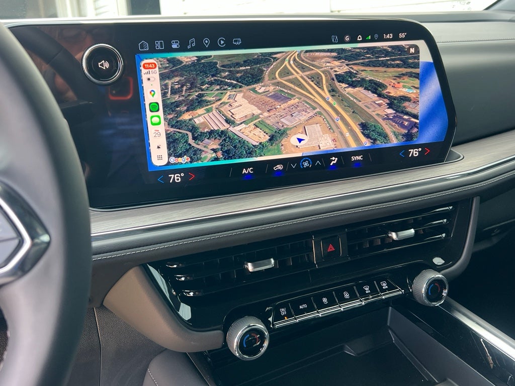 2025 Chevrolet Suburban LS