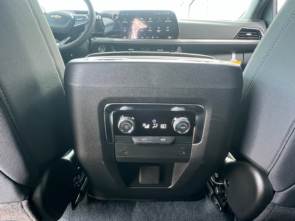 2025 Chevrolet Suburban LS