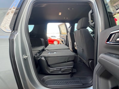 2025 Chevrolet Suburban LS