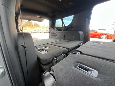 2025 Chevrolet Suburban LS