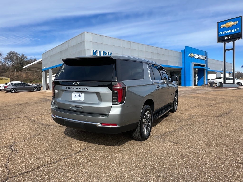 2025 Chevrolet Suburban LS