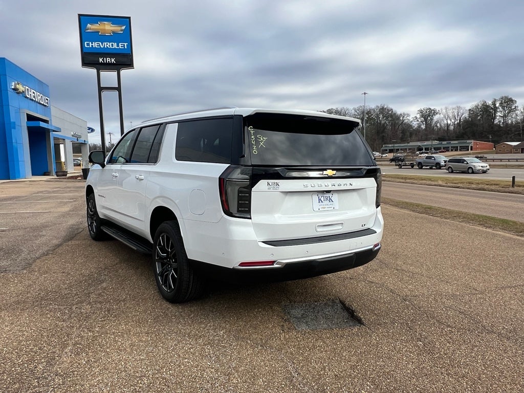 2026 Chevrolet Suburban LT