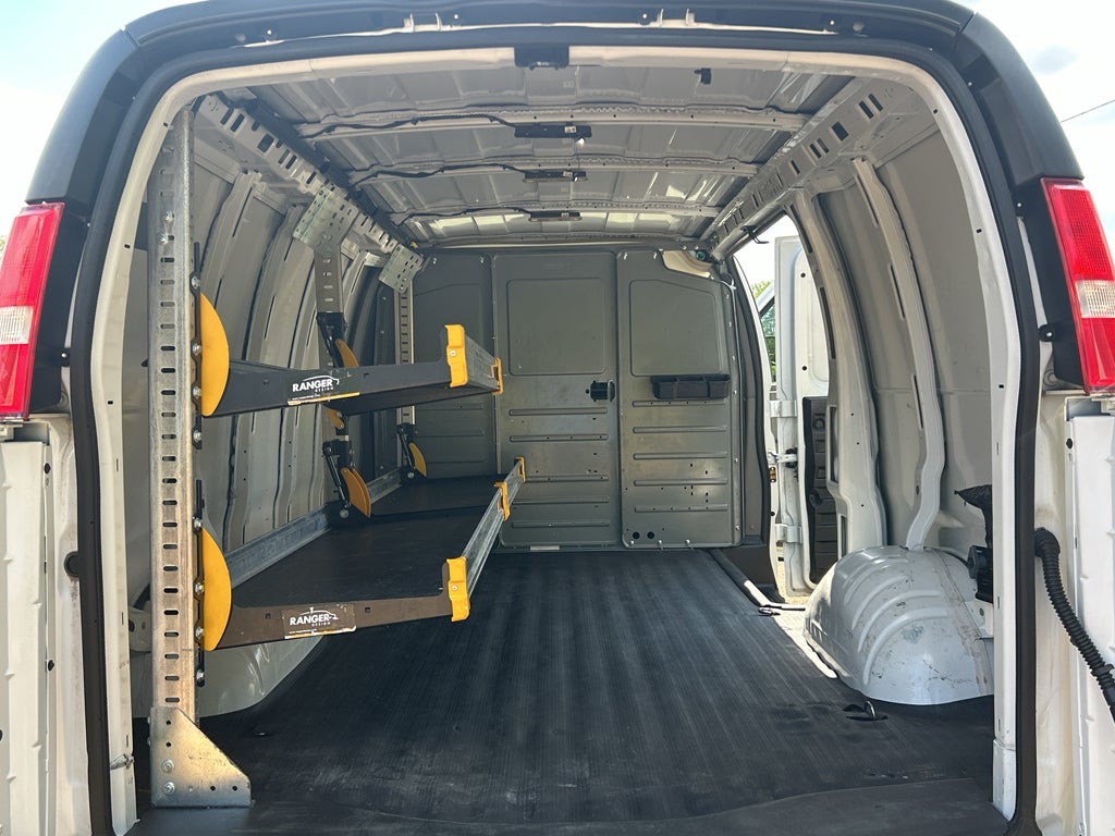 2023 GMC Savana Cargo 2500 Work Van