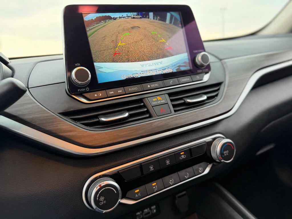 2025 Nissan Altima SV