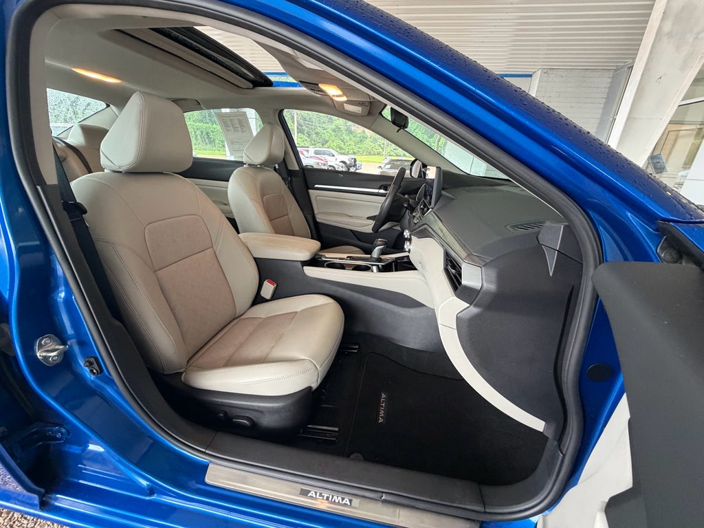 2025 Nissan Altima SL