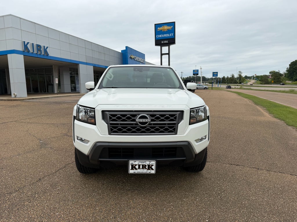 2024 Nissan Frontier SV