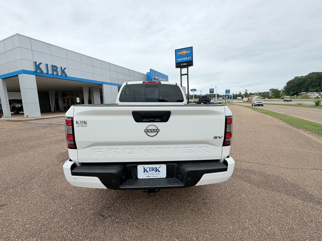 2024 Nissan Frontier SV