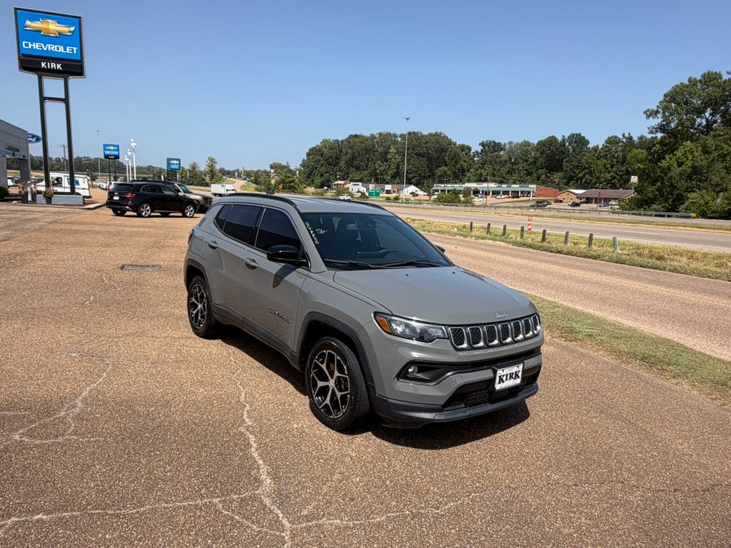 2024 Jeep Compass Latitude