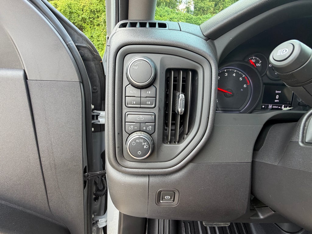 2025 Chevrolet Silverado 1500 Custom Trail Boss
