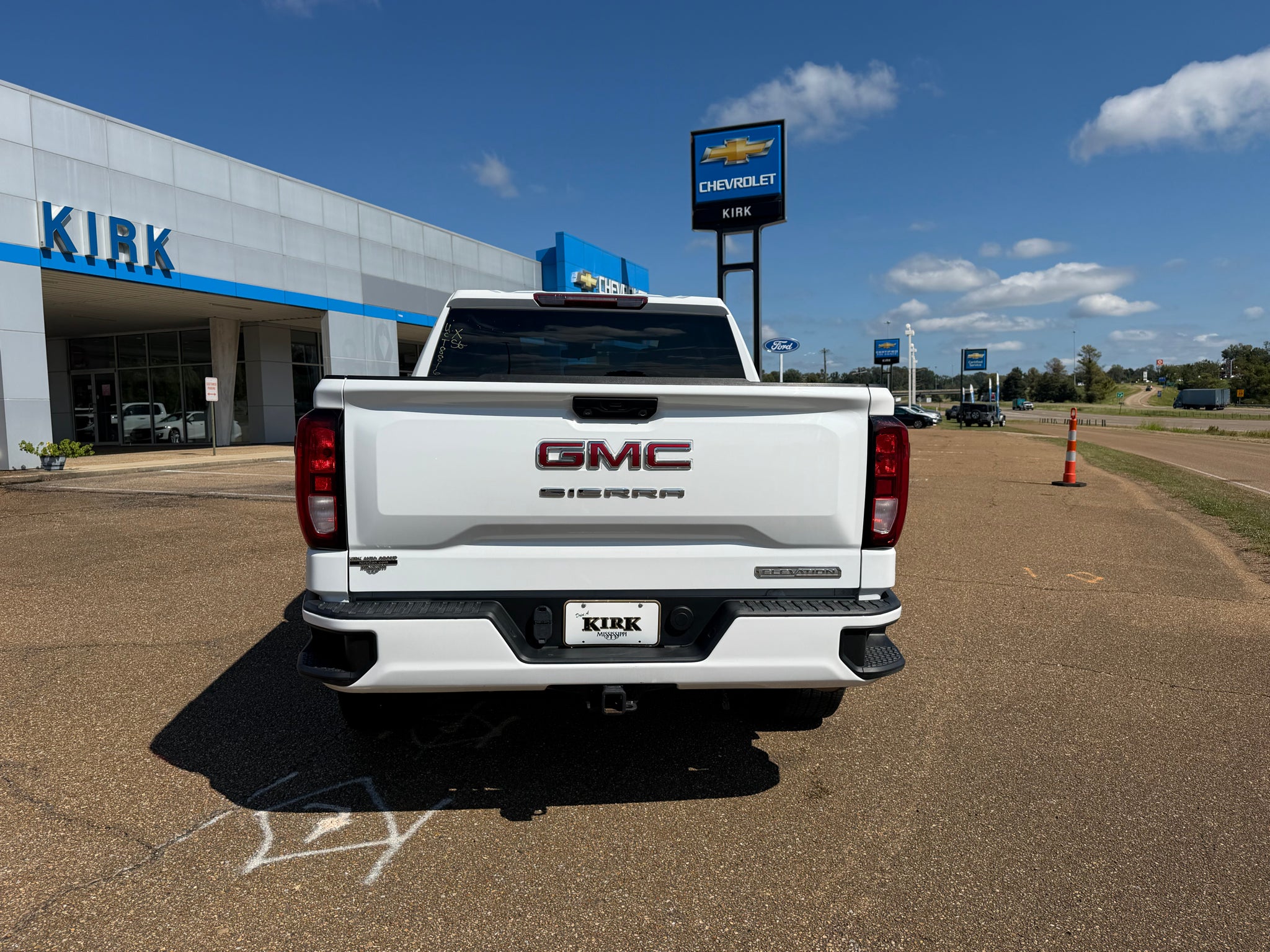 2024 GMC Sierra 1500 Elevation