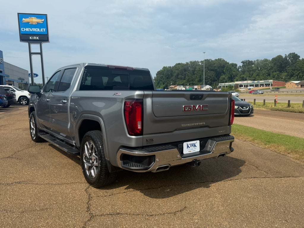 2025 GMC Sierra 1500 SLT