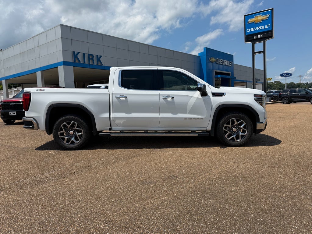 2023 GMC Sierra 1500 SLT