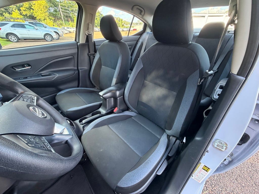2024 Nissan Versa SV