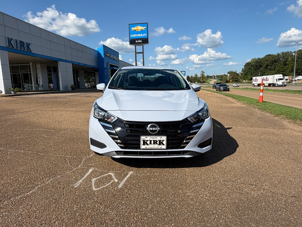 2024 Nissan Versa SV