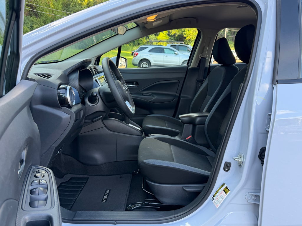 2024 Nissan Versa SV