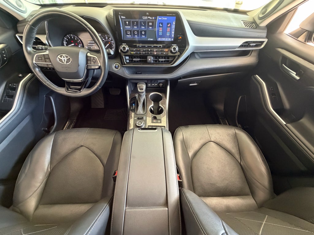 2021 Toyota Highlander Platinum