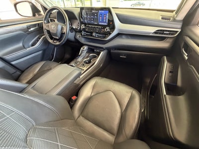 2021 Toyota Highlander Platinum