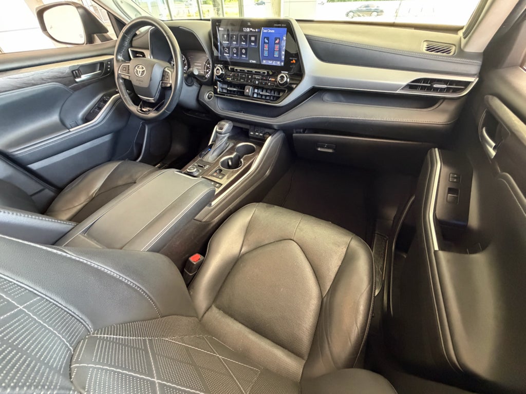 2021 Toyota Highlander Platinum