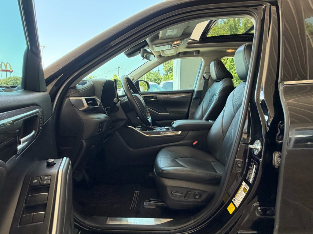 2021 Toyota Highlander Platinum