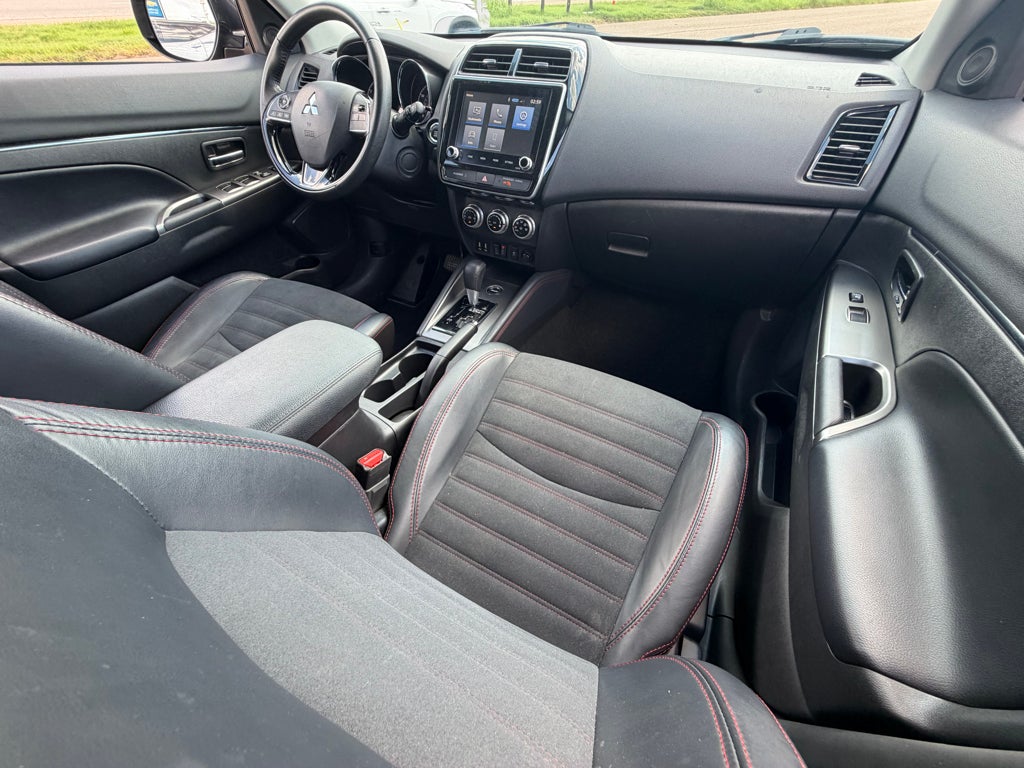 2024 Mitsubishi Outlander Sport S