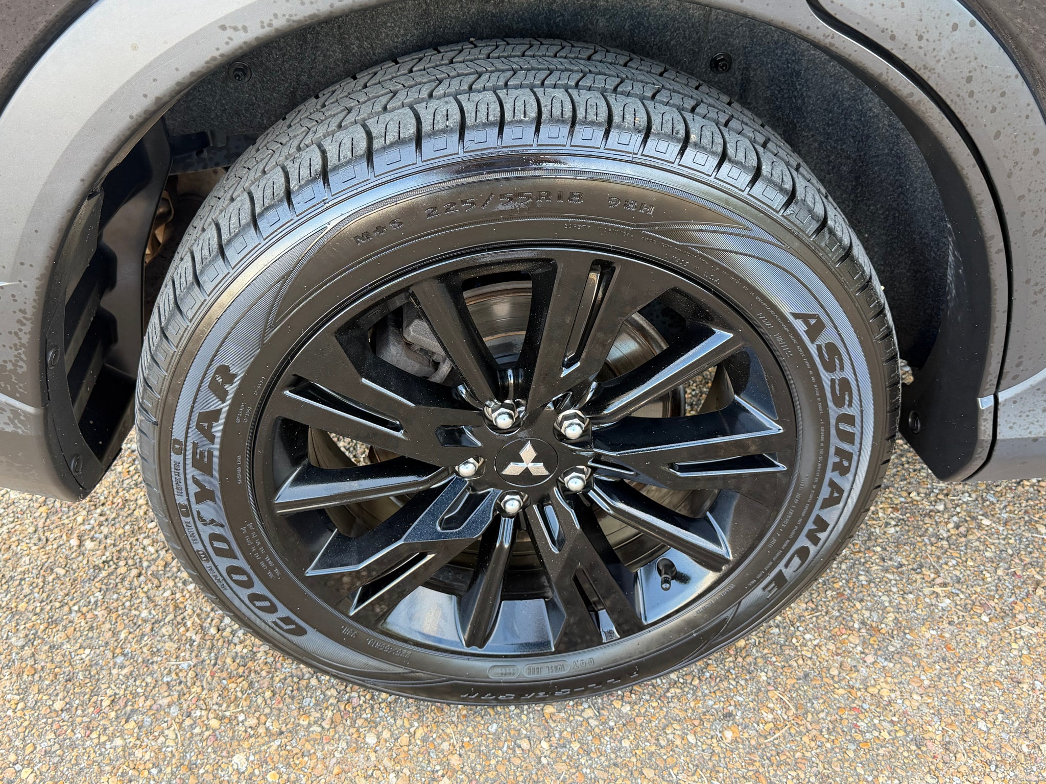 2024 Mitsubishi Eclipse Cross LE