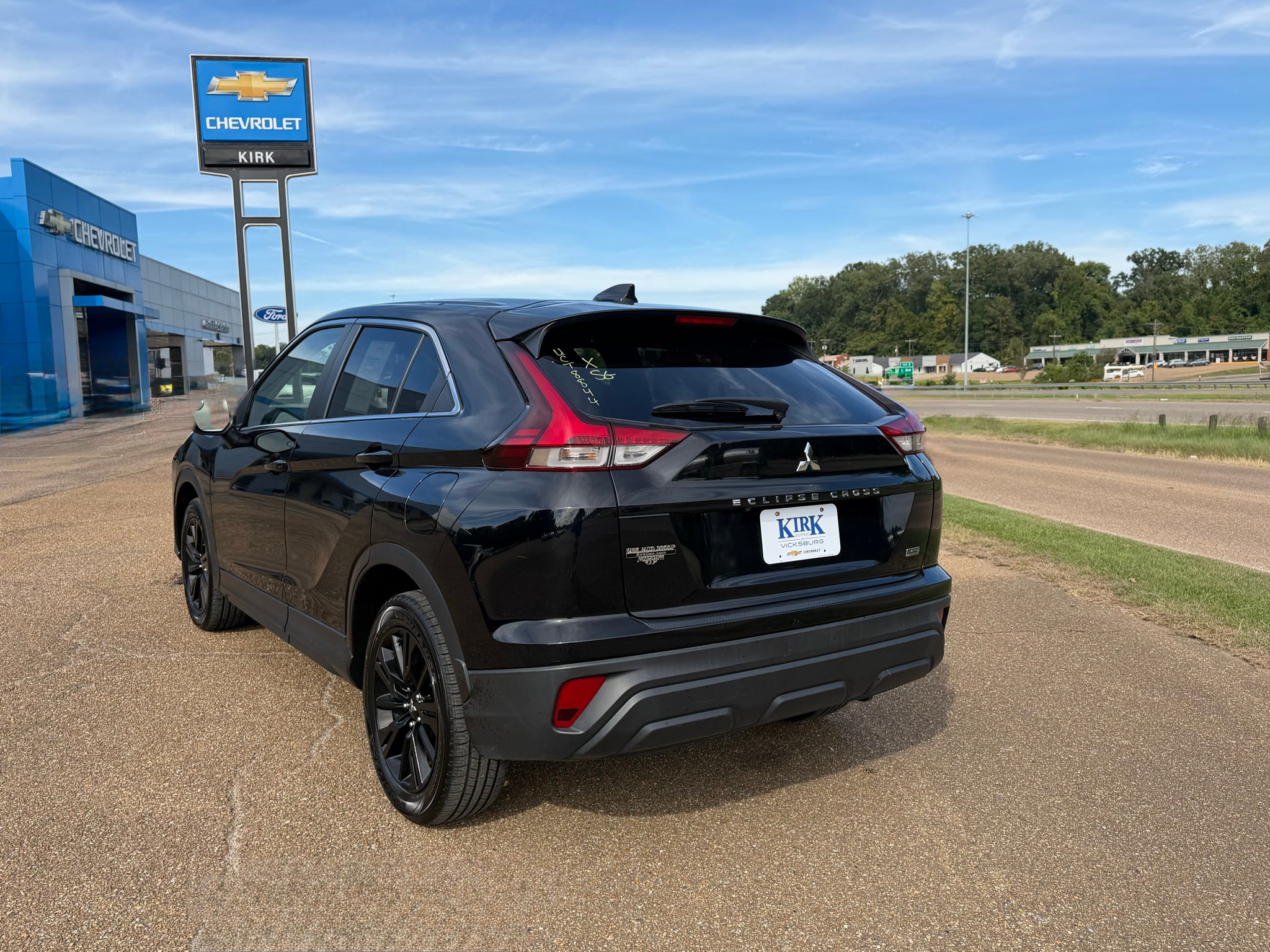2024 Mitsubishi Eclipse Cross LE