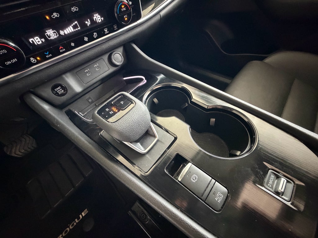 2025 Nissan Rogue SL