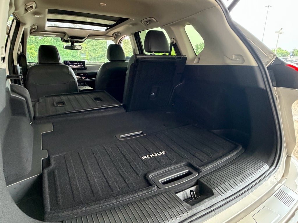 2025 Nissan Rogue SL