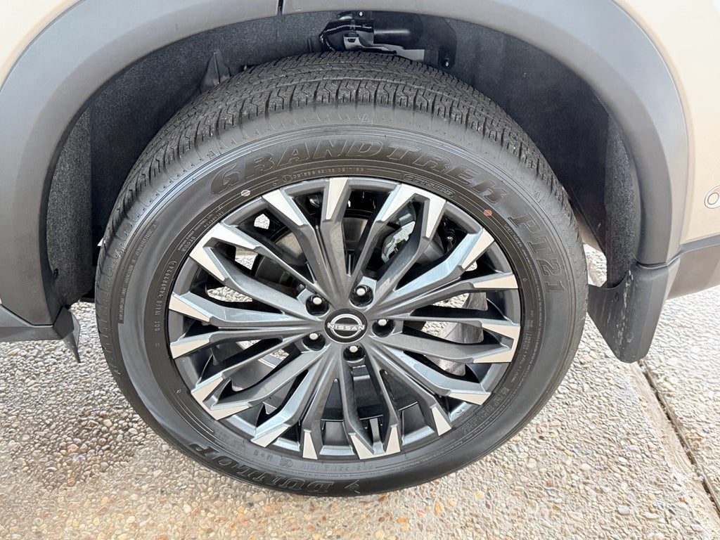 2025 Nissan Rogue SL