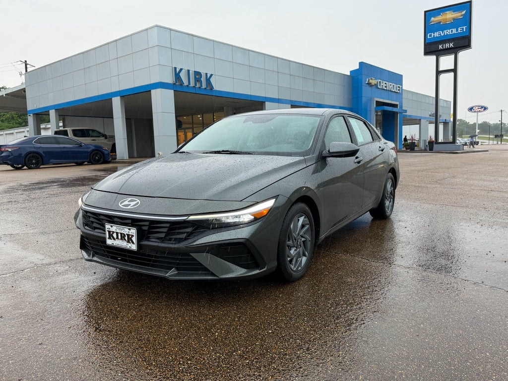 2024 Hyundai Elantra 2.0 SEL IVT's photo