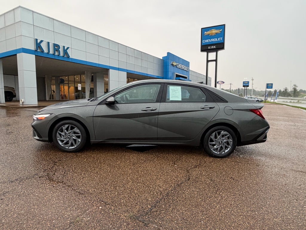 2024 Hyundai Elantra SEL
