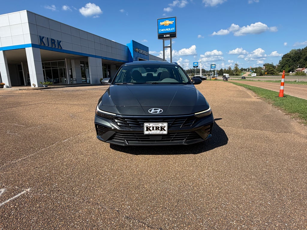 2025 Hyundai Elantra SEL Convenience