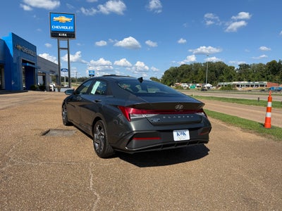 2025 Hyundai Elantra SEL Convenience