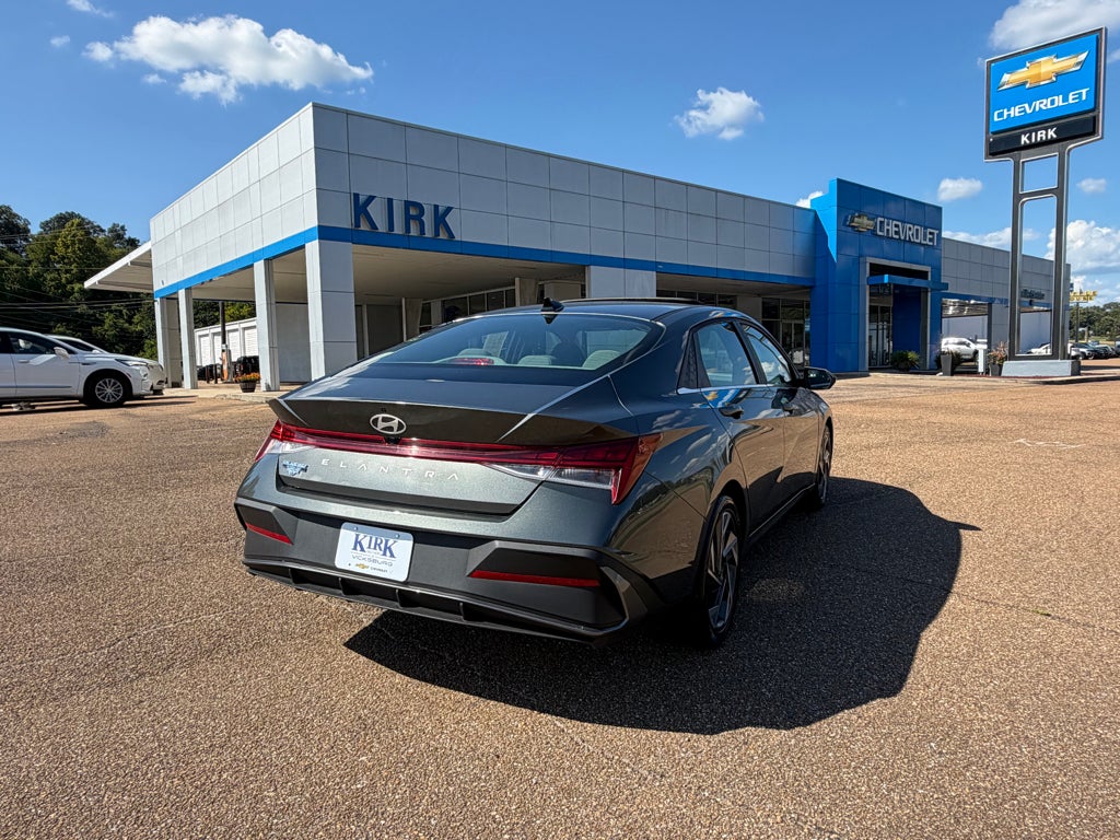 2025 Hyundai Elantra SEL Convenience