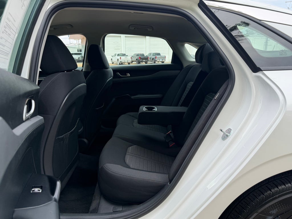 2026 Kia K5 LXS
