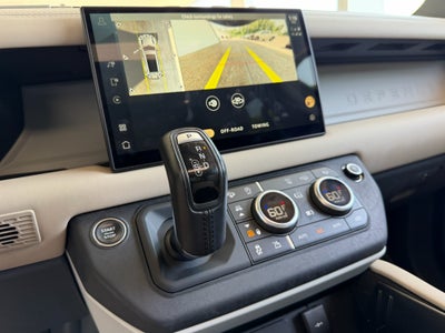 2024 Land Rover Defender X-Dynamic SE