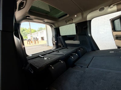 2024 Land Rover Defender X-Dynamic SE
