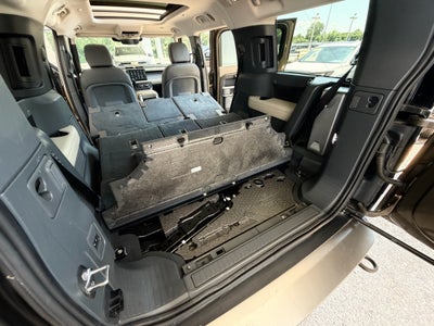 2024 Land Rover Defender X-Dynamic SE